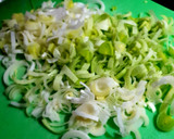 Foto del paso 2 de la receta: Fideos con bacalao y langostinos 🍅🦐🐟 🌻 🌶