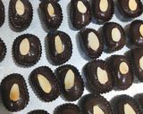 Foto langkah ke 6 dari resep Almond London Cookies.