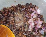 A picture of step 5 of Spicy Black Chickpeas.