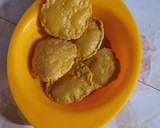 A picture of step 5 of Cornmeal Papadi.
