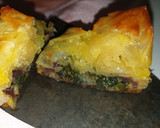 Foto del paso 5 de la receta: 🥢Saquitos de queso de cabra, espinacas y cebolla roja