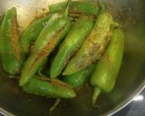 मोटी हरी मिर्च भरवा (moti hari mirch bharwa recipe in Hindi) रेसिपी चरण 4 फोटो