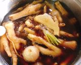 รูปขั้นตอนการทำที่ 2 ของ ต้มเค็ม ขาไก่