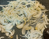 Foto del paso 1 de la receta: Pollo a la mostaza con cebolla