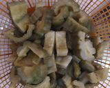 Foto langkah ke 2 dari resep Pare bumbu kacang.