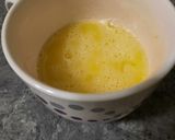 Foto del paso 2 de la receta Bizcocho rápido individual a la taza en microondas