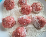 Foto del paso 3 de la receta: Albóndigas de pollo caseras con salsa de almendras