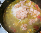 Foto del paso 3 de la receta: Arroz con mariscos.