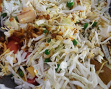A picture of step 5 of Cabbage matar curry.