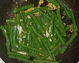 Foto langkah ke 6 dari resep Tumis Buncis Bawang Putih.