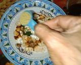A picture of step 5 of Makhana Chaat.