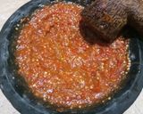Foto langkah ke 2 dari resep Sambal Penyet Terong & Tempe Kukus.