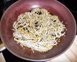 Foto del paso 2 de la receta: Lirios con patatas al horno