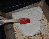 A picture of step 4 of Saltine chocolate crackers.