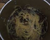 Foto langkah ke 3 dari resep One pot creamy angel hair with mushrooms.