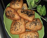 Foto langkah ke 4 dari resep Roti Bantal/Mandel goreng Wijen Hitam.