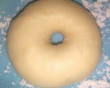 Foto langkah ke 6 dari resep Donat lembut sederhana toping glaze.
