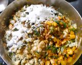 A picture of step 2 of Corn Palak Pakoda.