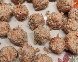 Foto del passaggio 3 della ricetta 🧑🏻‍🍳47 sushi balls salmone affumicato