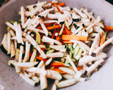 Foto del paso 2 de la receta: Wok de vegetales y pollo