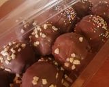 A picture of step 5 of Microwave Brownie Truffles.