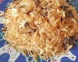 Foto langkah ke 5 dari resep Bihun goreng rebon.