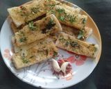 गार्लिक ब्रेड (Garlic bread recipe in Hindi) रेसिपी चरण 4 फोटो