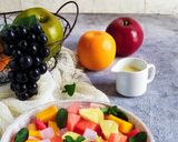 Foto langkah ke 1 dari resep Salad Buah Creamy.