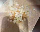 Kolbászos-sajtos tojás Air Fryerben sütve recept fázis 1 fotója