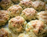 Cukkinis-sajtos pogácsa recept fázis 3 fotója