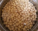 Foto del paso 1 de la receta: Garbanzos en miel