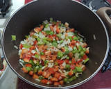 Foto del paso 5 de la receta: Pollo guisado con champiñones y patatas
