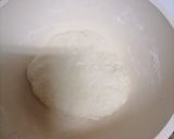 Foto del paso 1 de la receta: Pizza de masa gruesa con huevos de codorniz