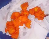A picture of step 4 of Viazi karai.