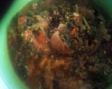 A picture of step 3 of White rice with spinach and egg sauce.