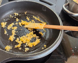 Foto del paso 5 de la receta: Arroz meloso con gambas y pimiento rojo