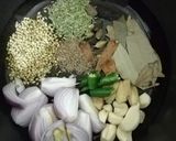 A picture of step 1 of Chanadal Mutton yakhni pulav.