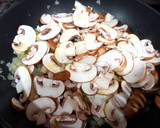 Foto del paso 1 de la receta: Espaguetis con salsa blanca y champiñones