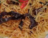 Foto langkah ke 1 dari resep Mie soun jamur.