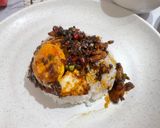 Foto langkah ke 8 dari resep Nasi Telur Pontianak.