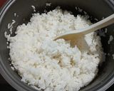 Foto langkah ke 1 dari resep Nasi Goreng Gorengan dengan Sayur Rebus.