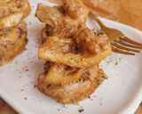 Foto del paso 15 de la receta: Muslitos de pollo relleno de gambas con sepia en salsa de avellanas y cava