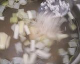 Foto langkah ke 4 dari resep Bubur Ayam Ala Saya.