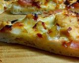Foto del paso 3 de la receta: Pizza cremosa con salsa bourbon