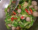 Foto langkah ke 4 dari resep Buncis saos tiram.
