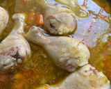 Foto del paso 3 de la receta: Pollo en salsa
