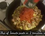 A picture of step 4 of Sausage corn macaroni pasta.