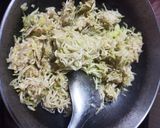 हलवा दुधी भोपळ्ाचा (dudhi bhoplyacha halwa recipe in marathi) रेसिपी स्टेप 2 फोटो 