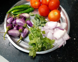 கத்திரிக்காய் கோசுமல்லி (இட்லி, தோசைக்கு தொட்டு க்கொள்ள) ரெசிபி ஸ்டேப் 1 புகைப்படம்
