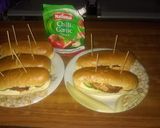 A picture of step 4 of California burger.